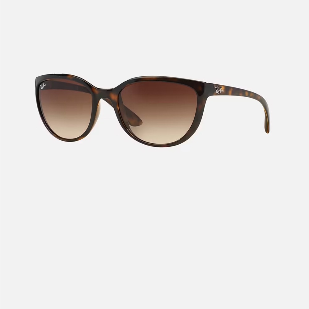 Ray-Ban Sunglasses - Picture 6 of 7
